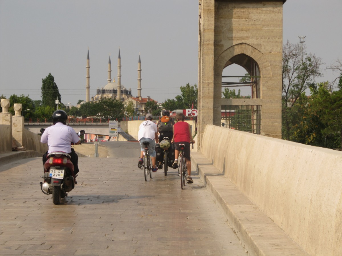 Armagan and his cousin guide us into Edirne Arman and his cousin guide us into Edirne